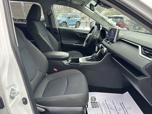 Certified 2025 Toyota RAV4 LE image 26