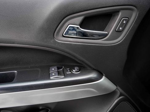 Used 2022 Chevrolet Colorado LT image 21