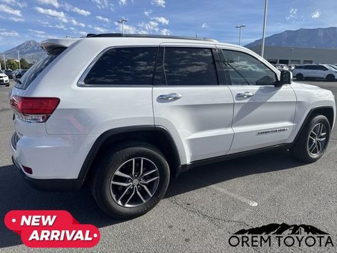 Used 2018 Jeep Grand Cherokee Limited w/ Trailer Tow Group IV AWD/4WD image 4