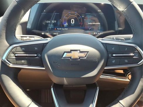New 2026 Chevrolet Equinox LT w/ Safety and Technology Package AWD/4WD image 11
