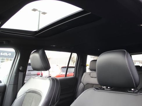 Used 2025 Jeep Grand Cherokee L Altitude image 20