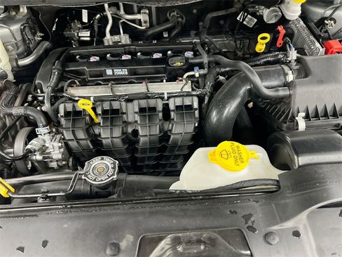 Used 2020 Dodge Journey SE w/ SE Popular Equipment Group image 24