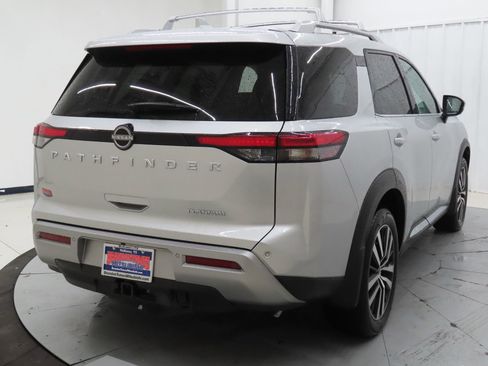 Used 2025 Nissan Pathfinder Platinum w/ Cargo Package image 3