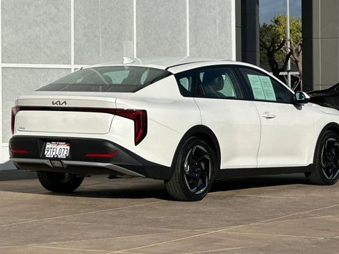 Used 2025 Kia K4 EX image 4