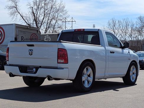 Used 2014 RAM 1500 Express RWD image 12