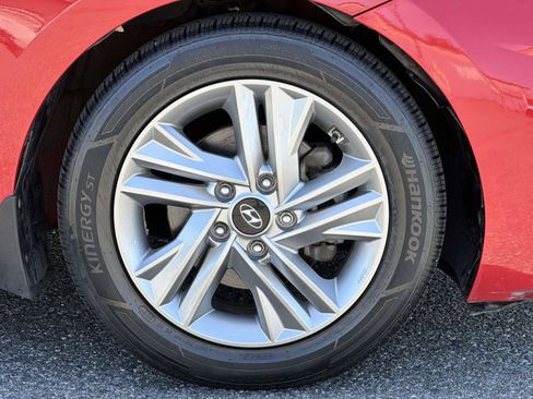 Used 2020 Hyundai Elantra Value Edition FWD image 7