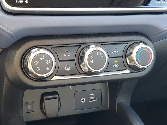 Certified 2024 Nissan Versa SV FWD image 15