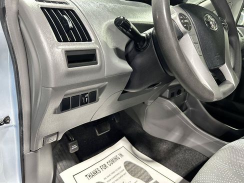 Used 2012 Toyota Prius V Two FWD image 10