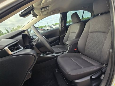 Used 2023 Toyota Corolla LE FWD image 14