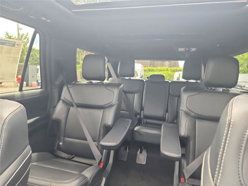 New 2026 Ford Expedition Max Platinum image 16