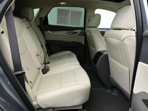 Certified 2023 Cadillac XT5 Premium Luxury image 9