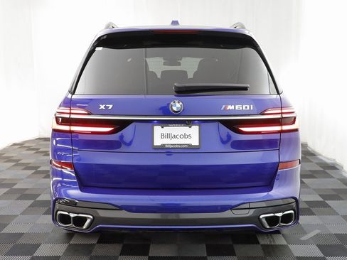 Certified 2025 BMW X7 M60i image 17