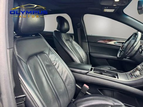 Used 2018 Lincoln MKZ Reserve w/ Climate Package FWD image 17