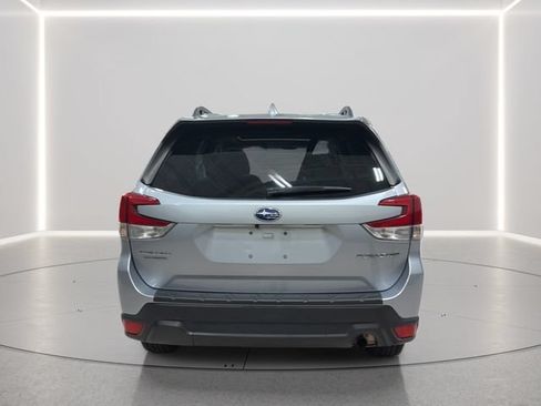 Used 2022 Subaru Forester Premium AWD/4WD image 4