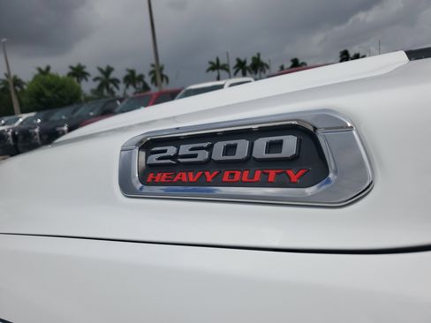 Used 2024 RAM 2500 Tradesman w/ Chrome Appearance Group image 30