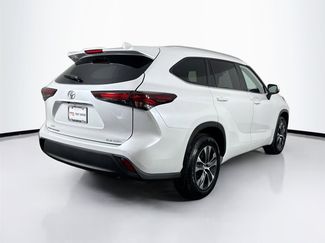 Certified 2025 Toyota Highlander XLE AWD/4WD video 2