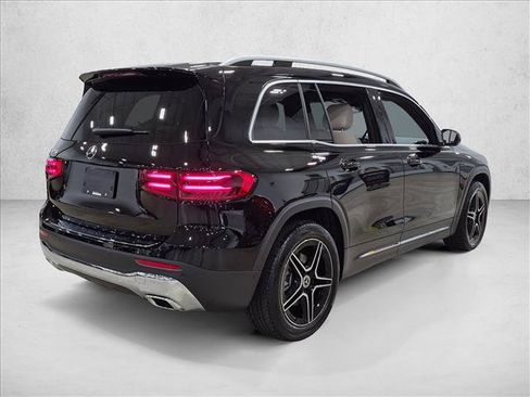 Used 2026 Mercedes-Benz GLB 250 image 5