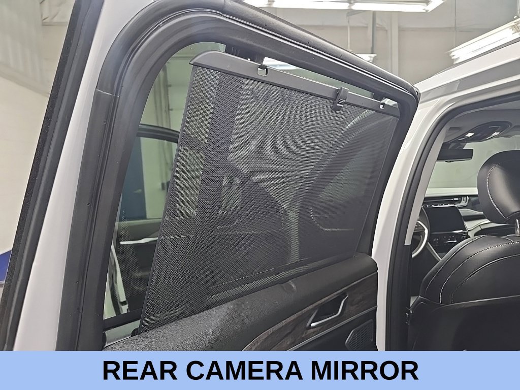 Used 2023 Jeep Grand Cherokee 4WD 4xe w/ Luxury Tech Group II image 20