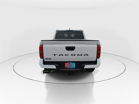 Used 2024 Toyota Tacoma TRD Sport image 7