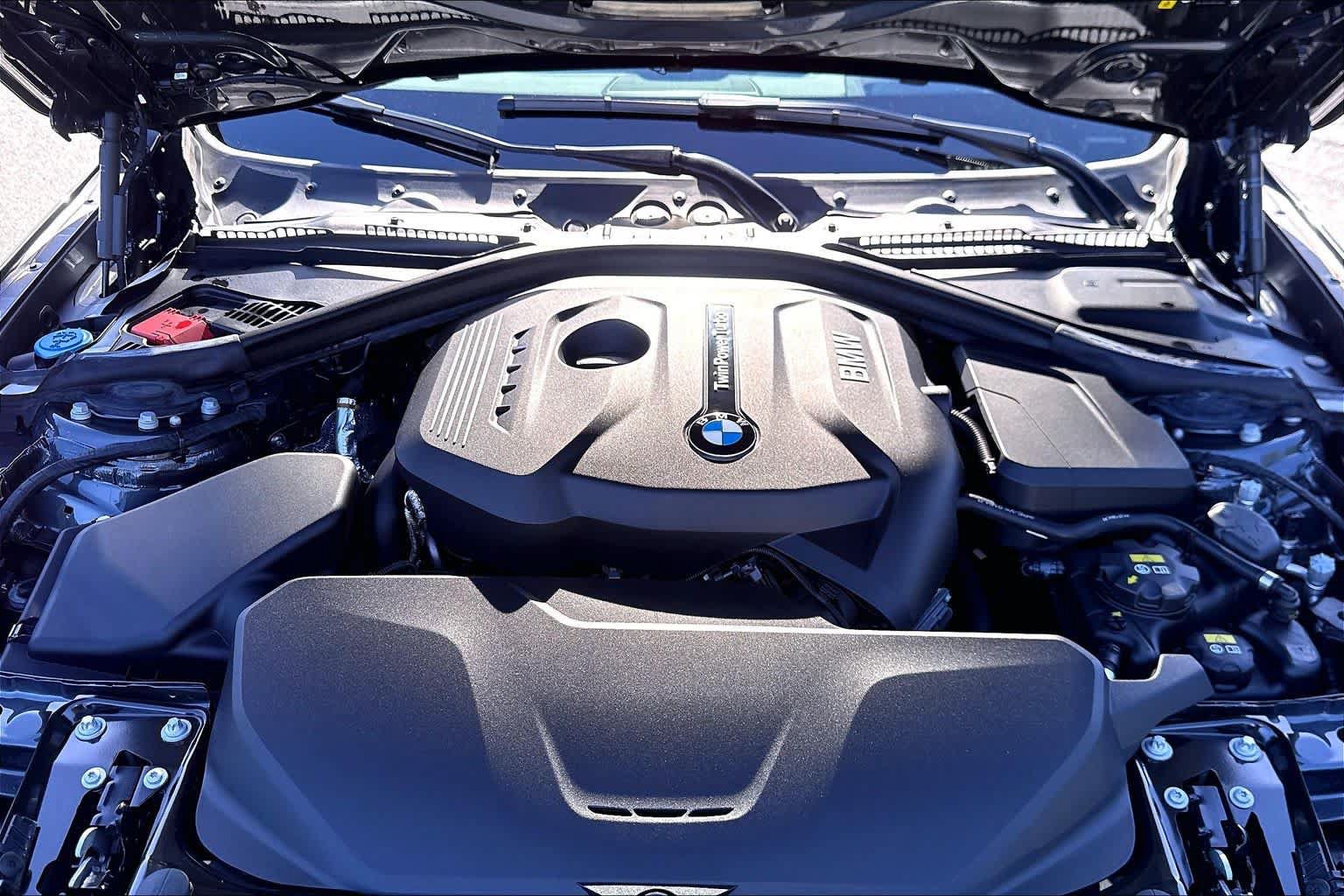 Used 2019 BMW 330i Gran Turismo xDrive w/ Premium Package AWD/4WD image 32