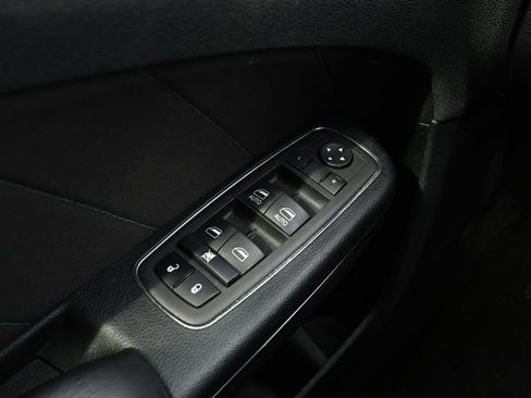 Used 2022 Dodge Charger SXT w/ Blacktop Package RWD image 17