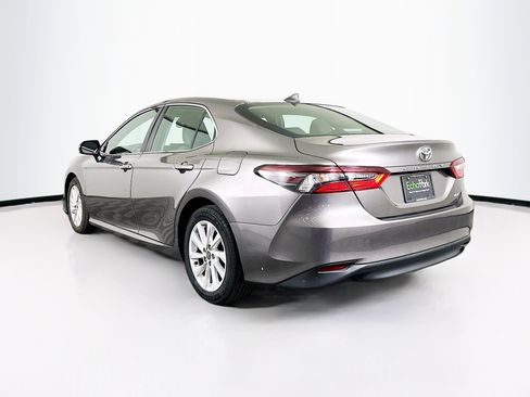 Used 2024 Toyota Camry LE image 5