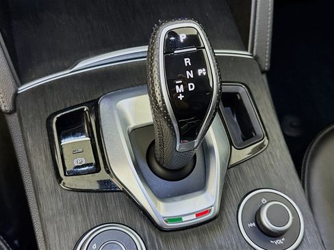 Used 2021 Alfa Romeo Stelvio Sprint w/ Nero Edizione image 19