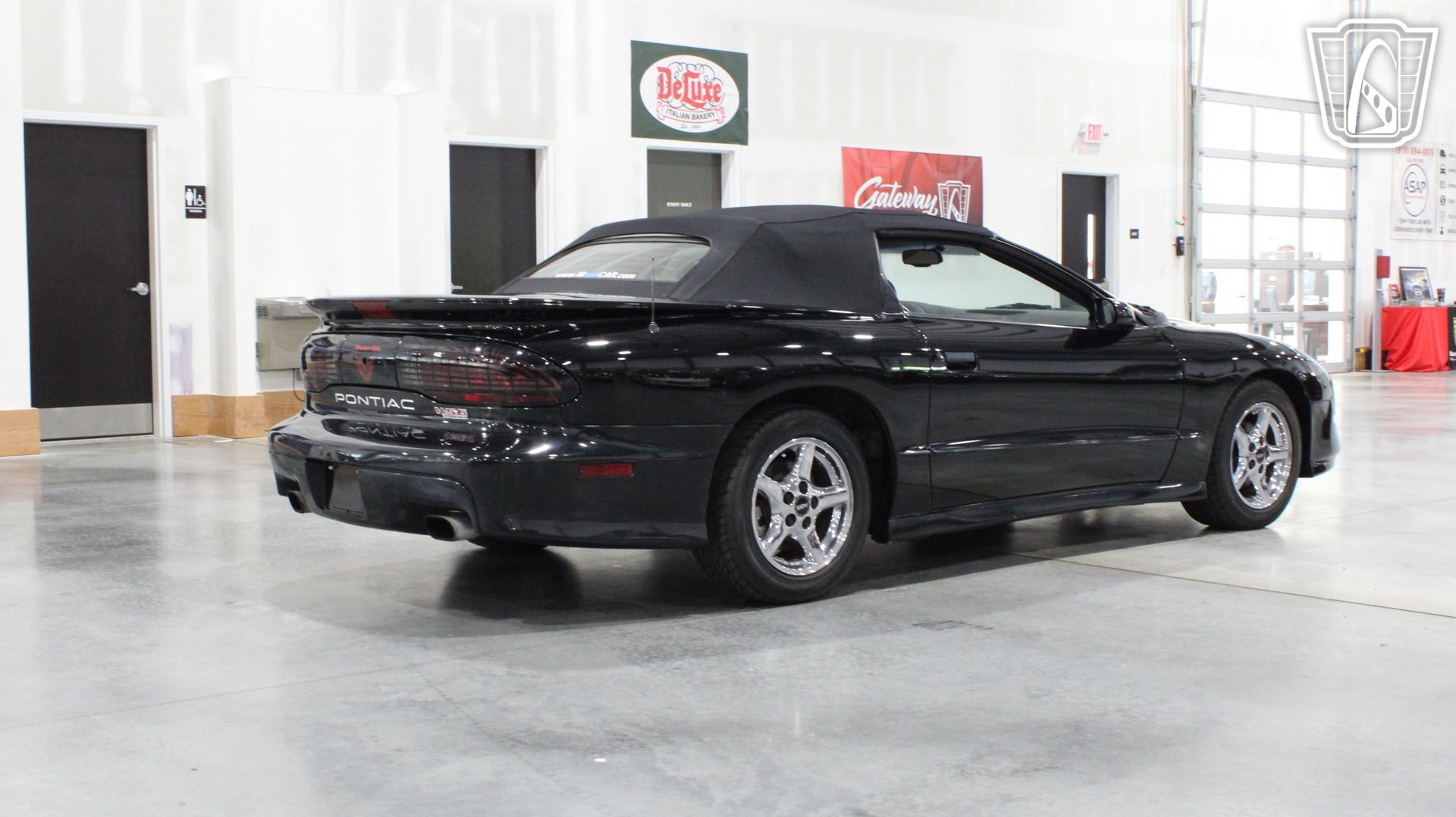 Used 1997 Pontiac Firebird Trans Am w/ Ram Air Performance Pkg RWD image 24