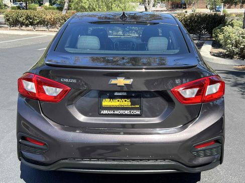 Used 2017 Chevrolet Cruze LT w/ RS Package FWD image 15