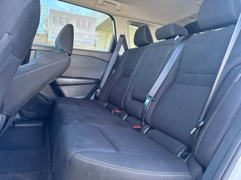 Used 2023 Nissan Rogue S image 12