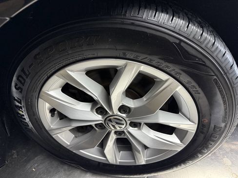 Used 2018 Volkswagen Passat 2.0T S w/ Driver Assistance Package image 24