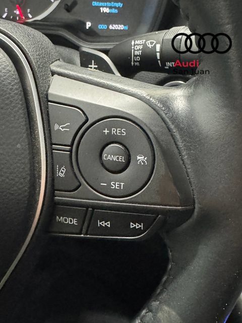 Used 2020 Toyota Corolla SE w/ SE Premium Package FWD image 22