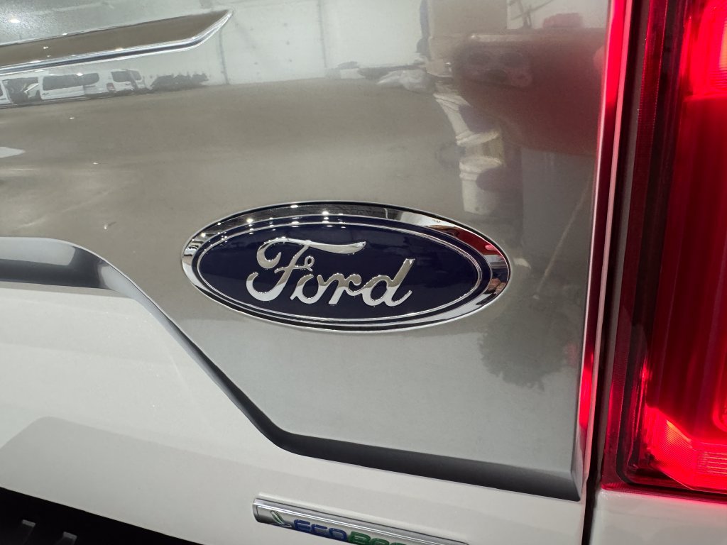 Used 2020 Ford F150 Platinum w/ Technology Package AWD/4WD image 35