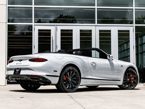 New 2025 Bentley Continental GTC image 18