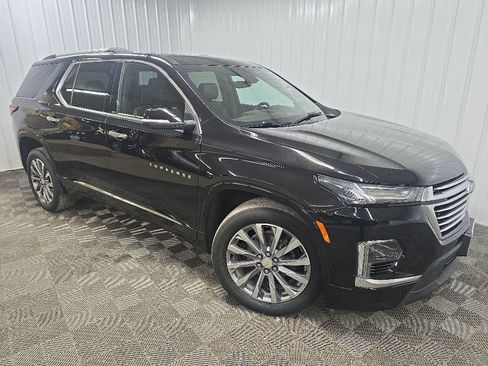 Used 2023 Chevrolet Traverse Premier AWD/4WD image 7