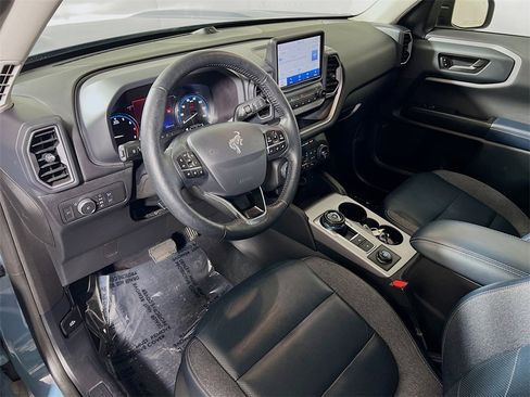 Used 2021 Ford Bronco Sport Outer Banks w/ Outer Banks Package (96D) image 10