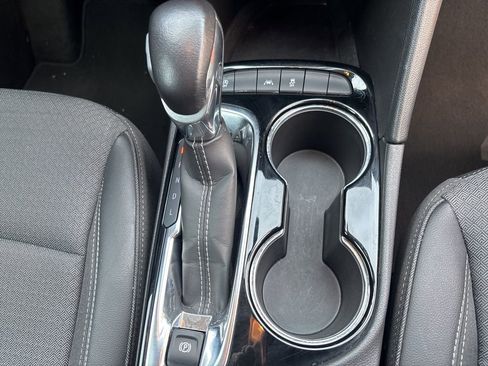 Used 2024 Buick Encore GX Preferred image 28