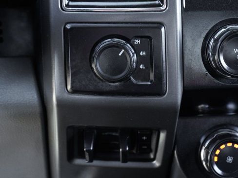 Used 2019 Ford F250 XLT AWD/4WD image 30