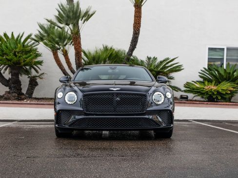 Used 2024 Bentley Continental GT image 27
