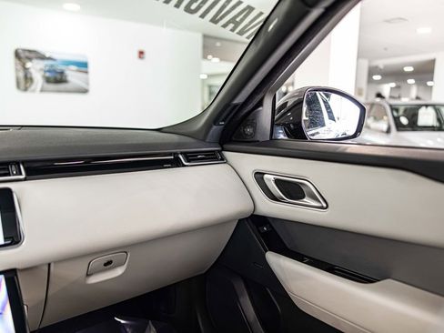 Used 2020 Land Rover Range Rover Velar S AWD/4WD image 39