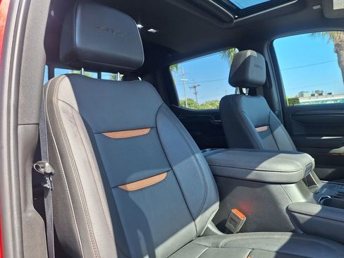 Used 2024 GMC Sierra 1500 AT4 w/ Technology Package image 28