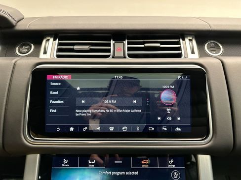 Used 2022 Land Rover Range Rover Westminster Edition image 15