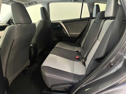 Used 2014 Toyota RAV4 XLE image 37