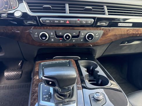 Used 2018 Audi Q7 3.0T Premium Plus image 21