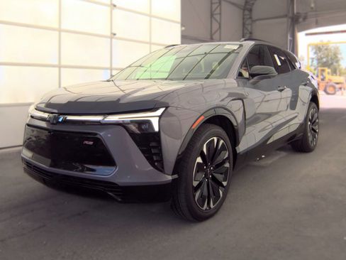 Used 2024 Chevrolet Blazer EV RS AWD/4WD image 2