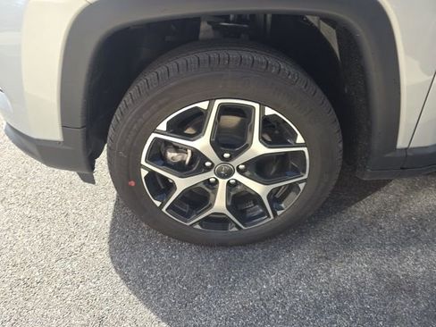 New 2026 Jeep Compass Limited image 8