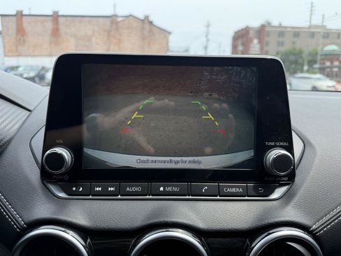 Used 2021 Nissan Sentra SV FWD image 11
