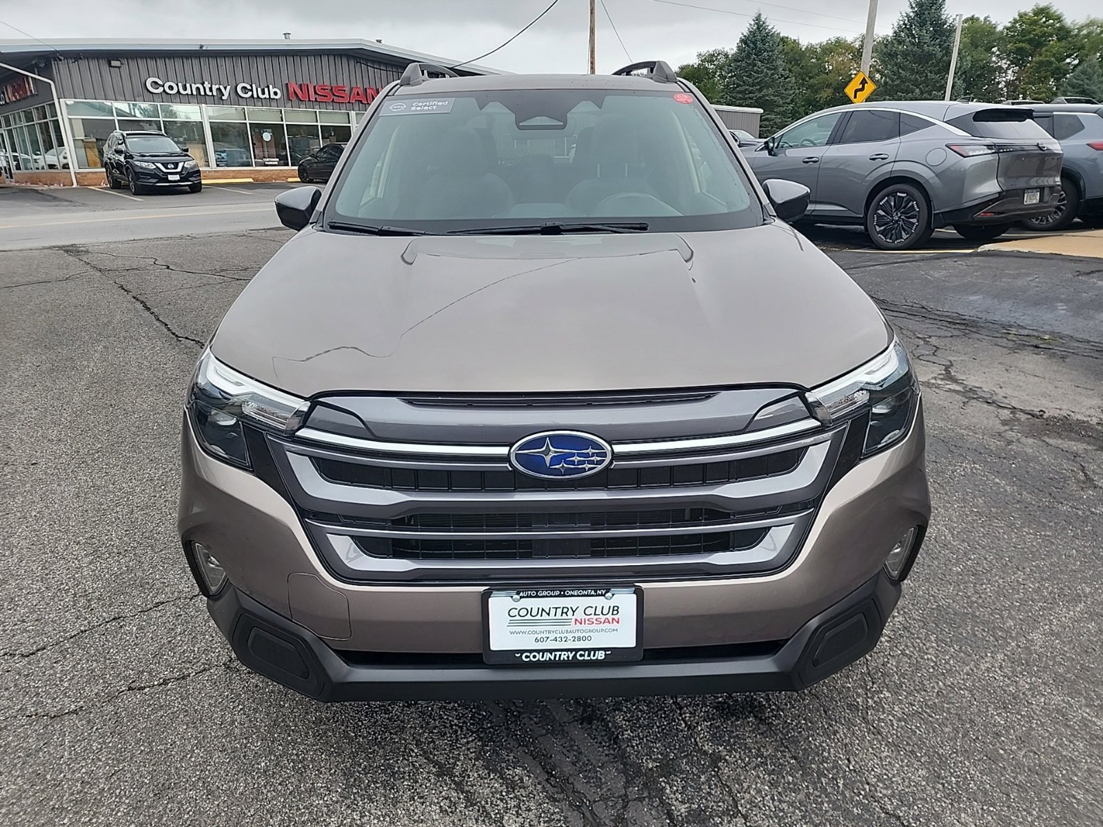 Used 2025 Subaru Forester Premium AWD/4WD image 3