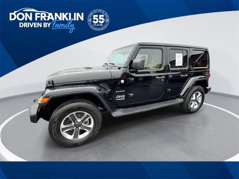 Used 2022 Jeep Wrangler Unlimited Sahara image 1