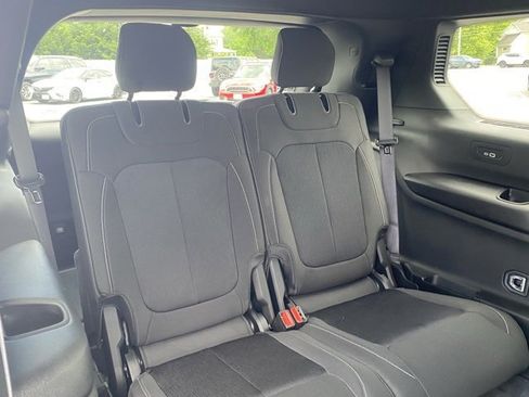 New 2025 Jeep Grand Cherokee L Laredo w/ Luxury Tech Group I image 33